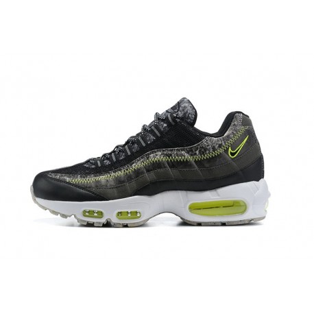 Nike Air Max 95 TT Herren Schwarz Grün Schuhe CV6899 001